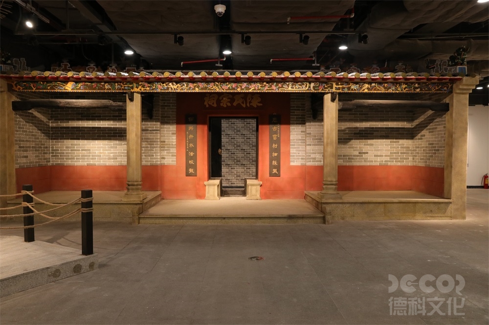 展廳設(shè)計(jì)中，如何選擇適合的裝飾材料和家具？